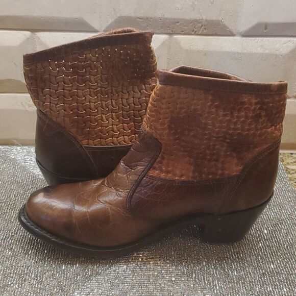 SONORA "Isabella" Genuine Leather Ankle Boots‎ - Picture 3 of 10